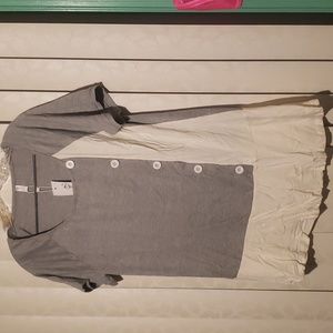 Gray/cream faux button down short sleeve top